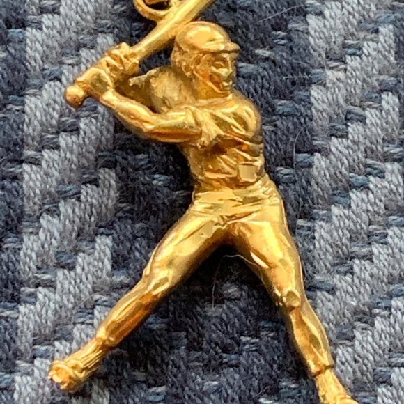 Gold baseball batter pendant - Picture 2 of 4